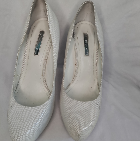 Ladies white platform heels - Picture 4 of 4